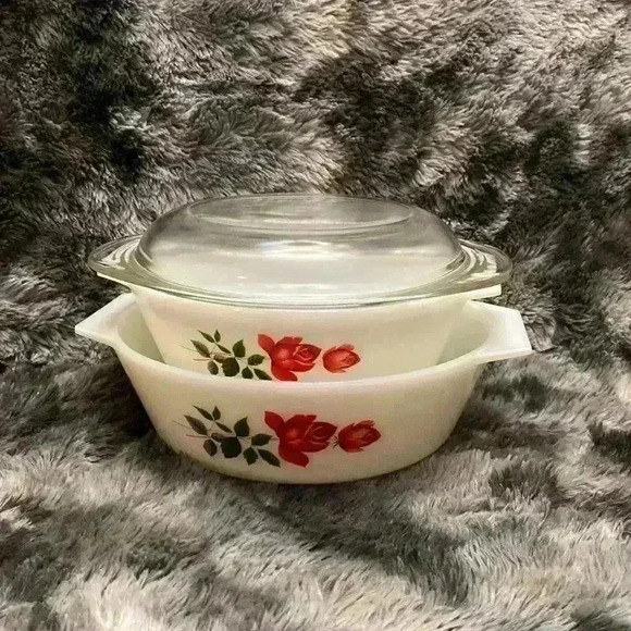 Vintage  Pyrex June Rose - Picture 3 of 16